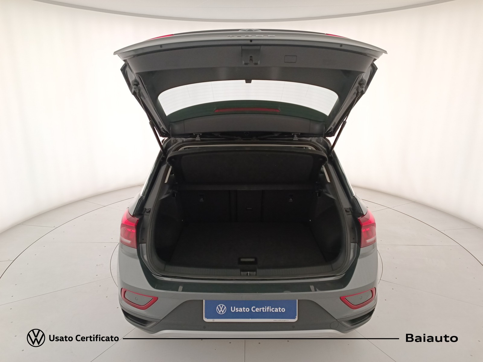 29 - Volkswagen T-Roc 1.5 tsi act life dsg