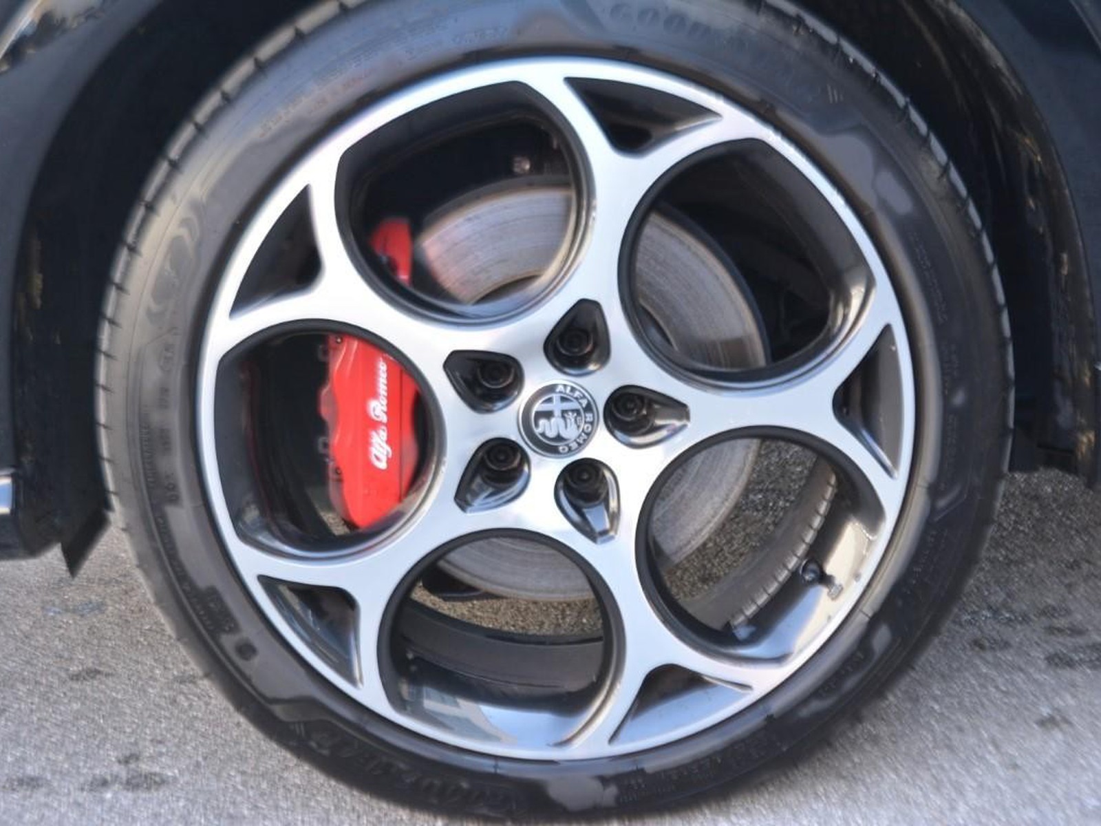 15 - Alfa Romeo Tonale 1.5 hybrid 160cv veloce tct7