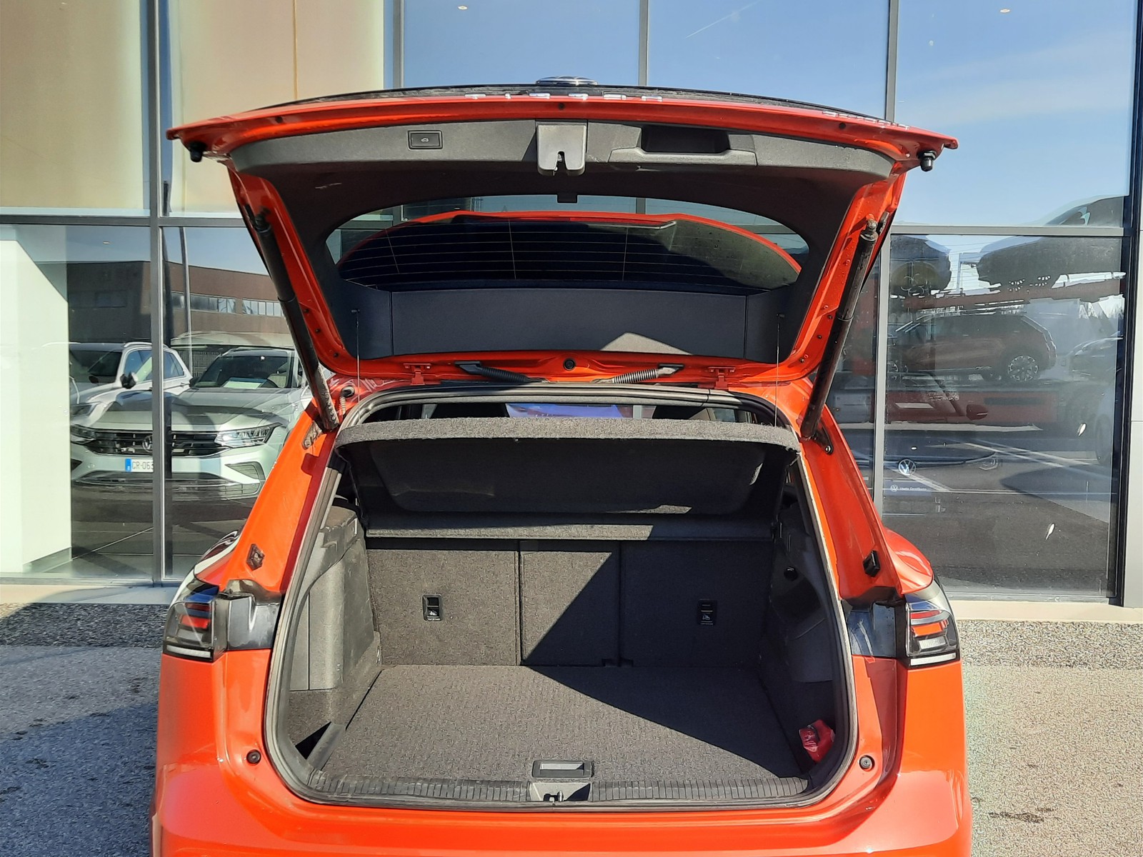 20 - Volkswagen Tiguan 1.5 tsi ehybrid 204cv r-line plus dsg