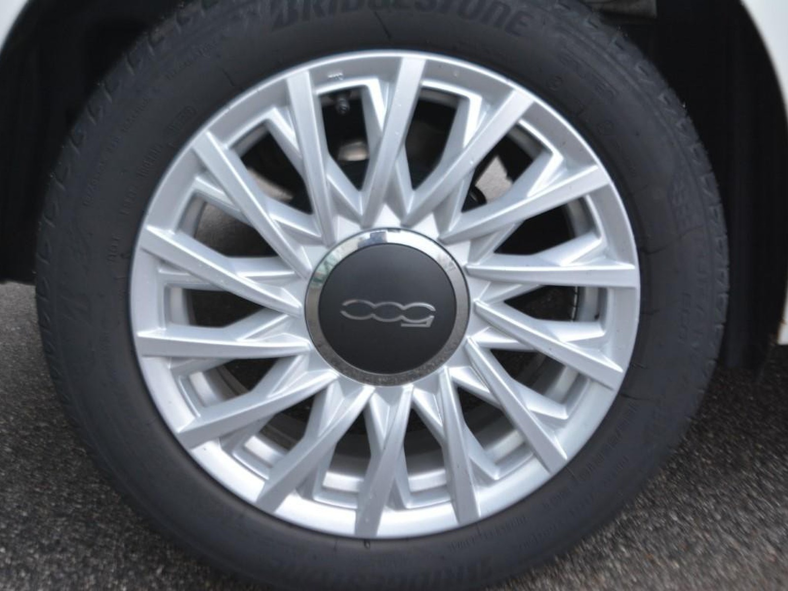 14 - Fiat 500 1.0 firefly hybrid 70cv dolcevita