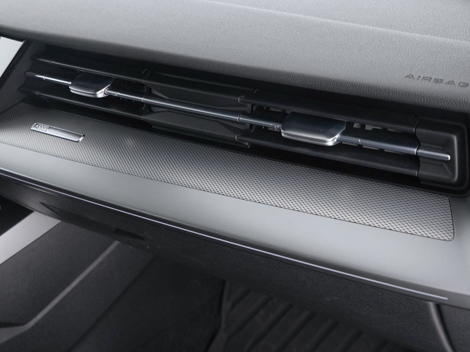 18 - Audi A3 sportback 35 1.5 tfsi mhev business advanced s tronic