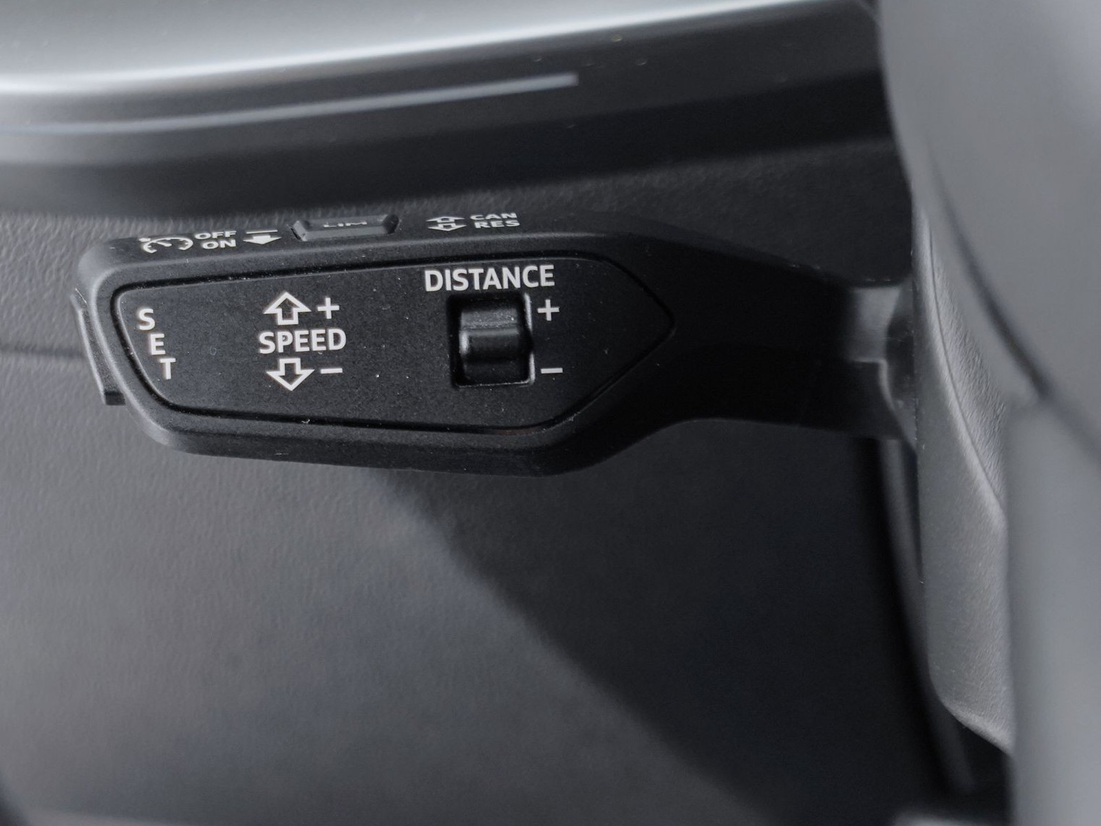 24 - Audi A3 sportback 35 1.5 tfsi mhev business advanced s tronic