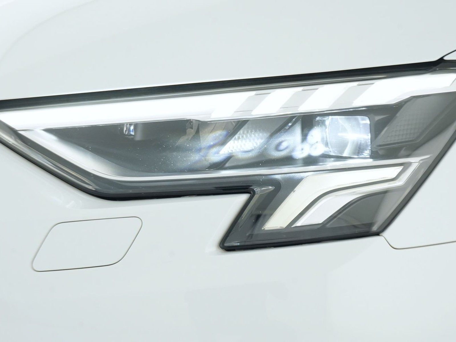 6 - Audi A3 sportback 35 1.5 tfsi mhev business advanced s tronic