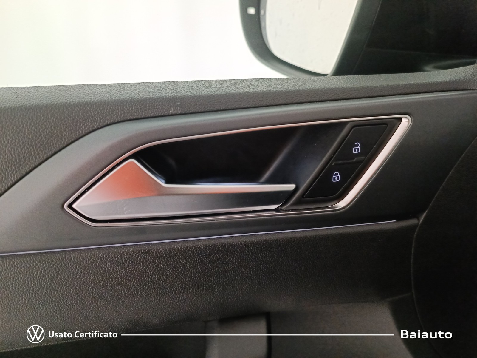 10 - Volkswagen Taigo 1.0 tsi 115cv r-line