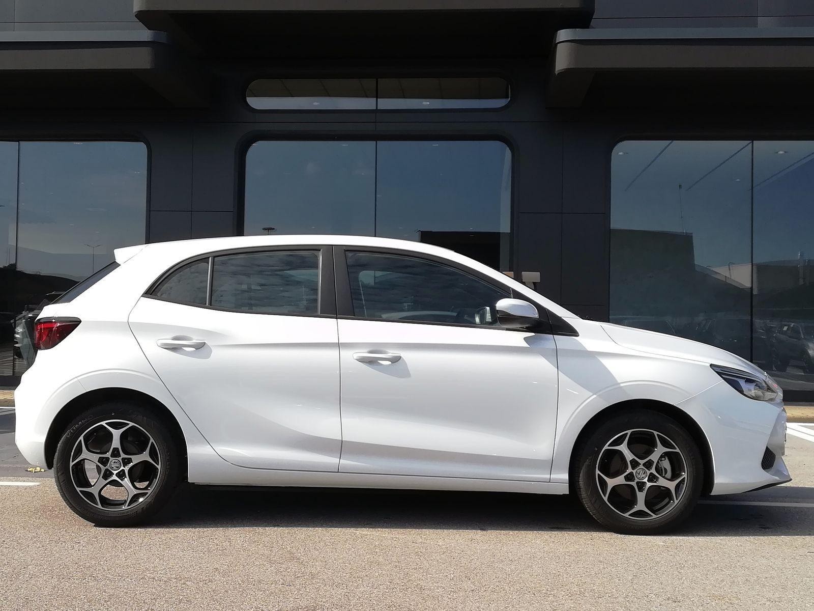 4 - Mg MG3 1.5 comfort