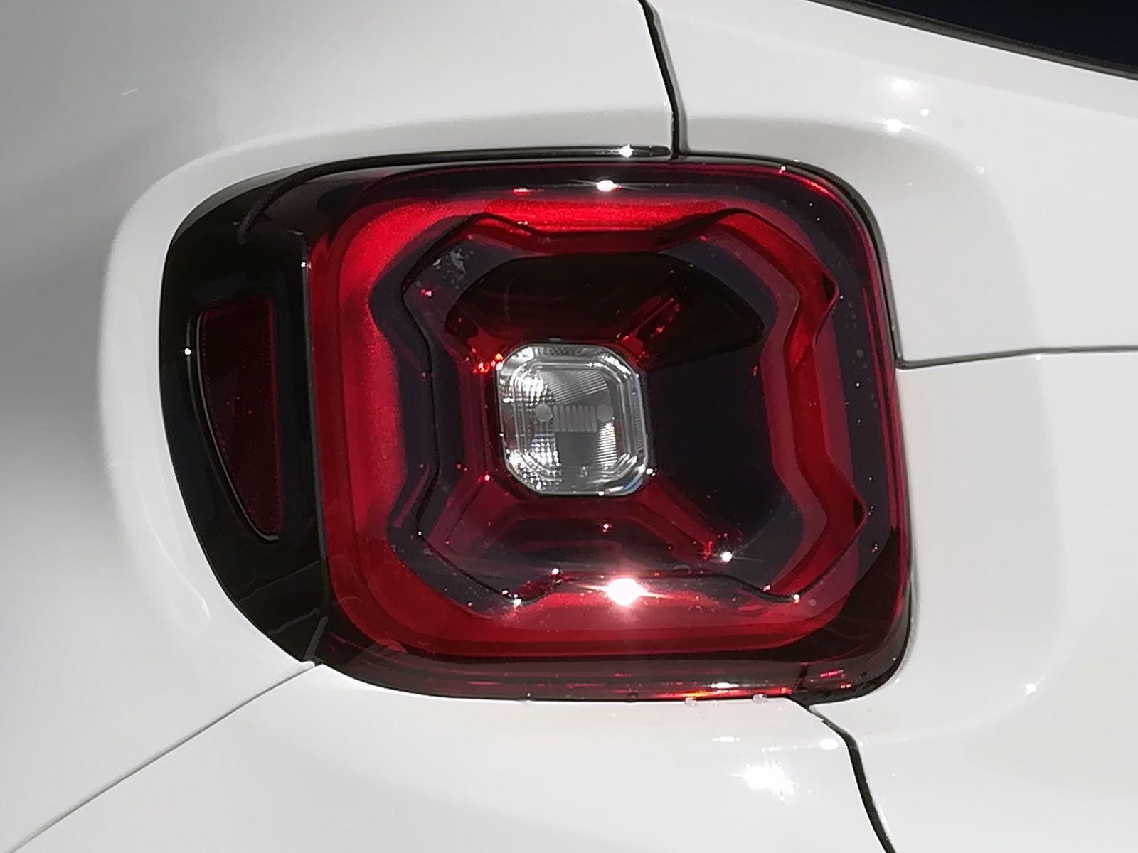 16 - Jeep Renegade 1.5 turbo t4 mhev north star 2wd dct