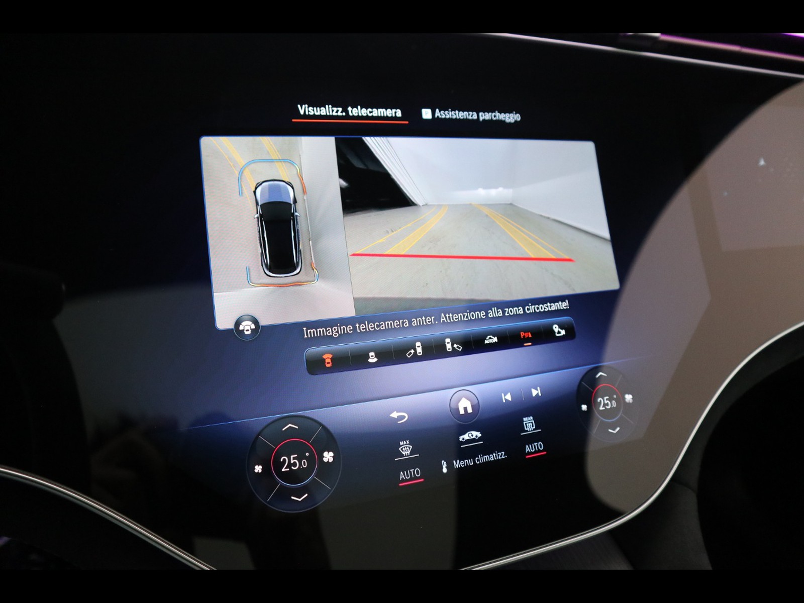 12 - Mercedes EQE suv 350 amg line premium plus 4matic