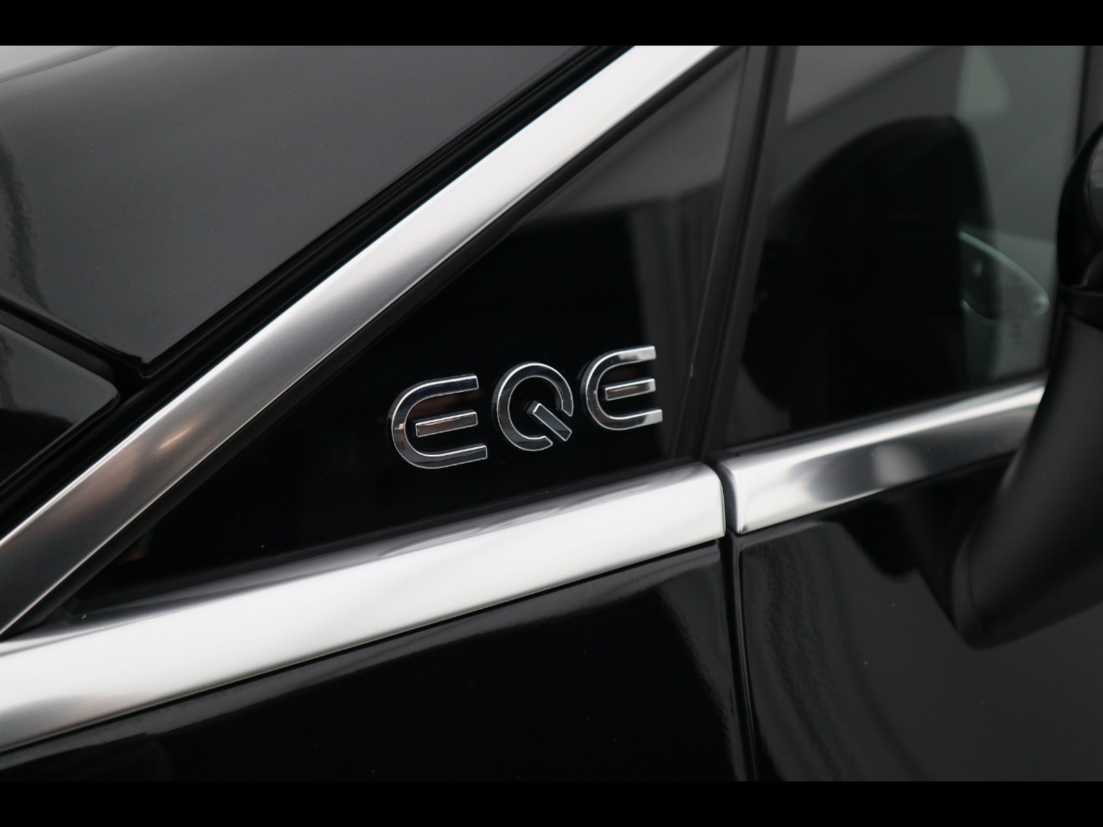 20 - Mercedes EQE suv 350 amg line premium plus 4matic