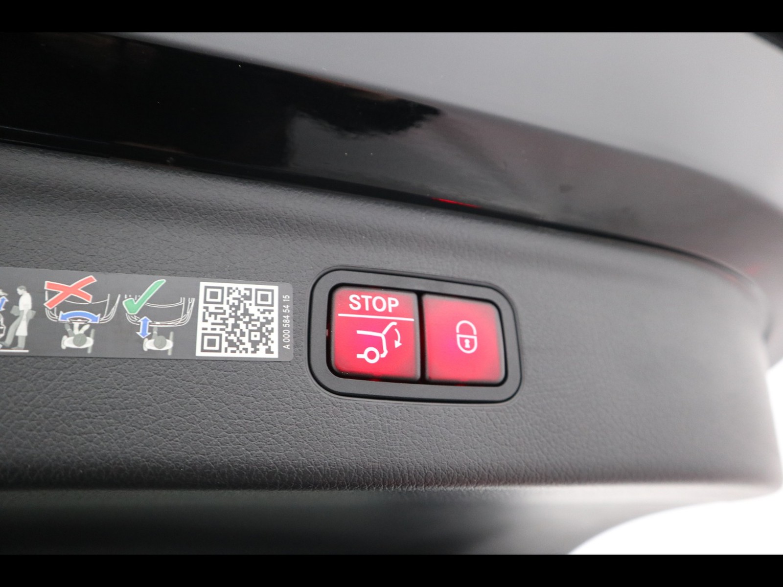 23 - Mercedes EQE suv 350 amg line premium plus 4matic