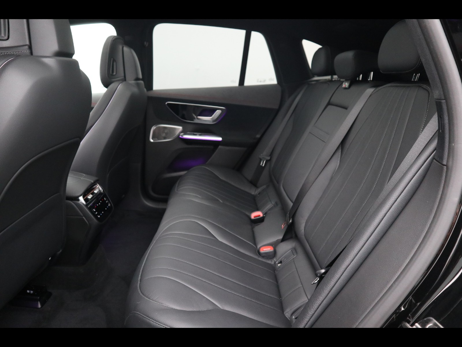 8 - Mercedes EQE suv 350 amg line premium plus 4matic