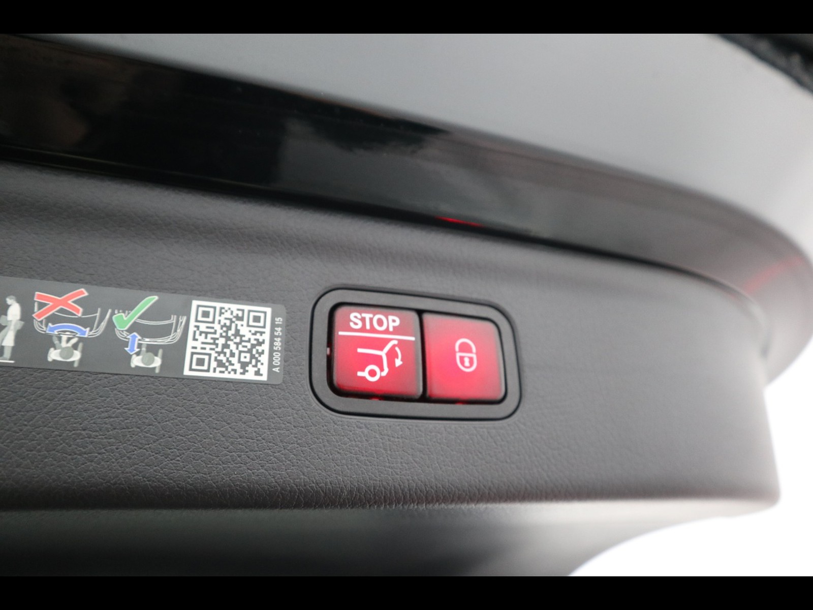 23 - Mercedes EQE suv 350+ amg line premium extra