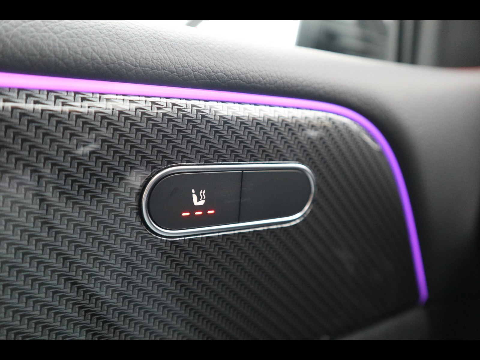 15 - Mercedes GLB 200 d amg line premium 4matic 8g-dct