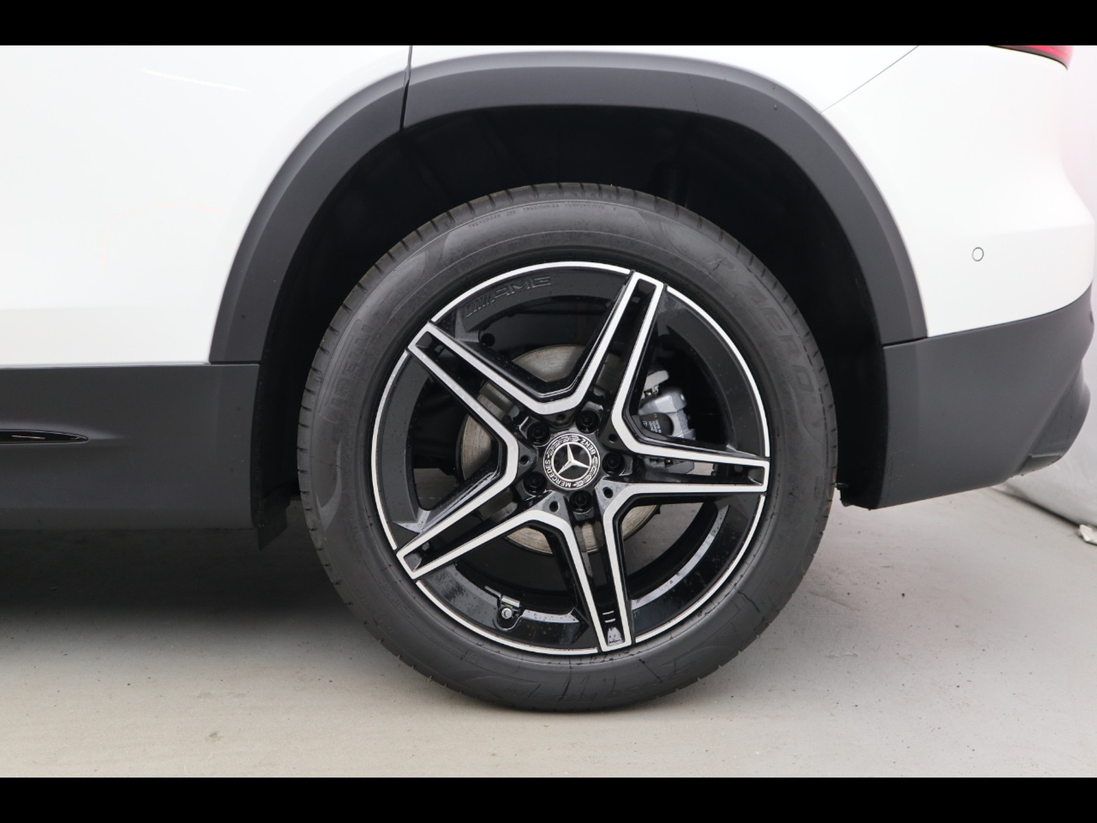 4 - Mercedes GLB 200 d amg line premium 4matic 8g-dct