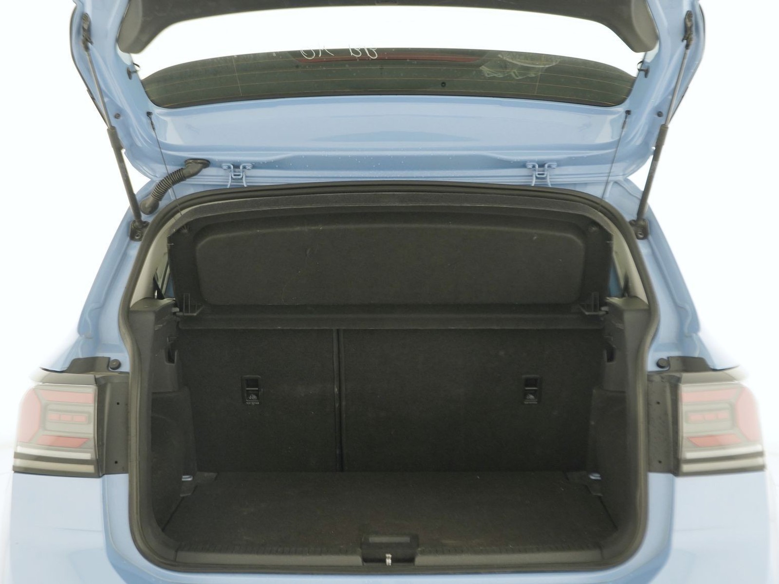 10 - Volkswagen T-Cross 1.0 tsi 115cv life dsg