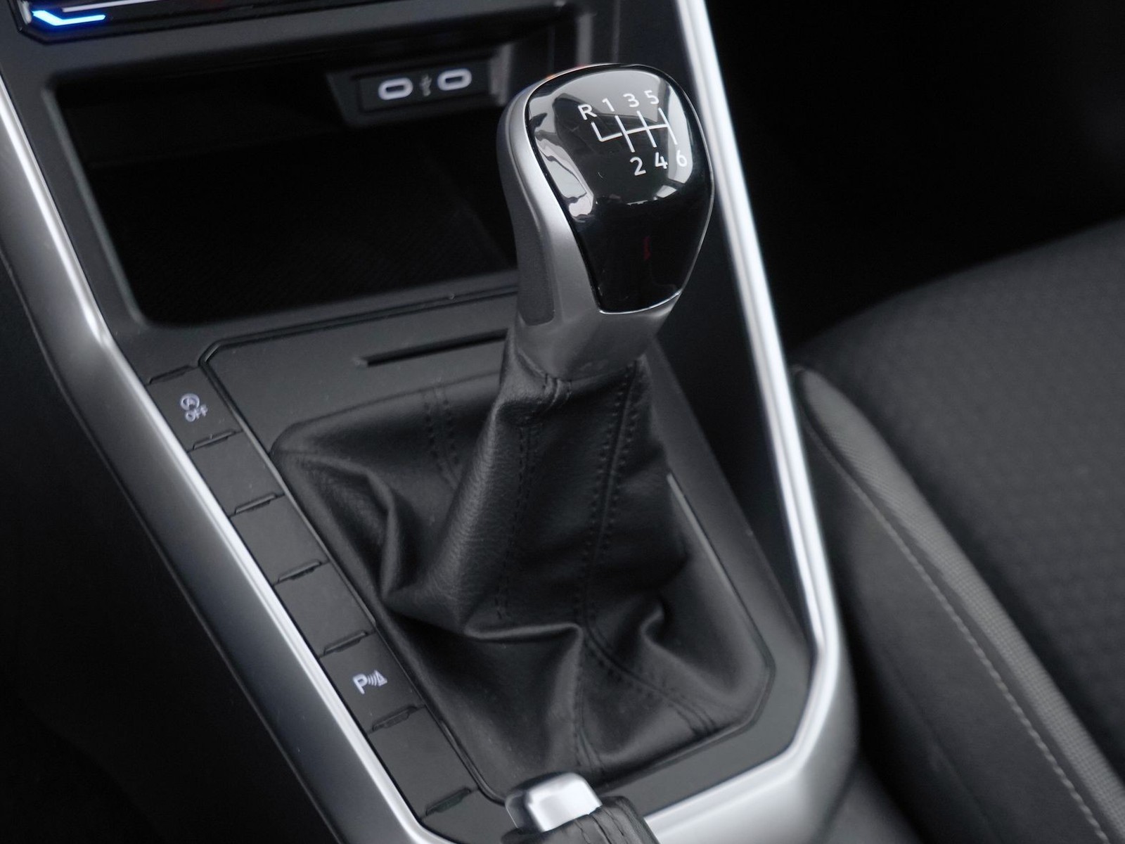 22 - Volkswagen Taigo 1.0 tsi 115cv life