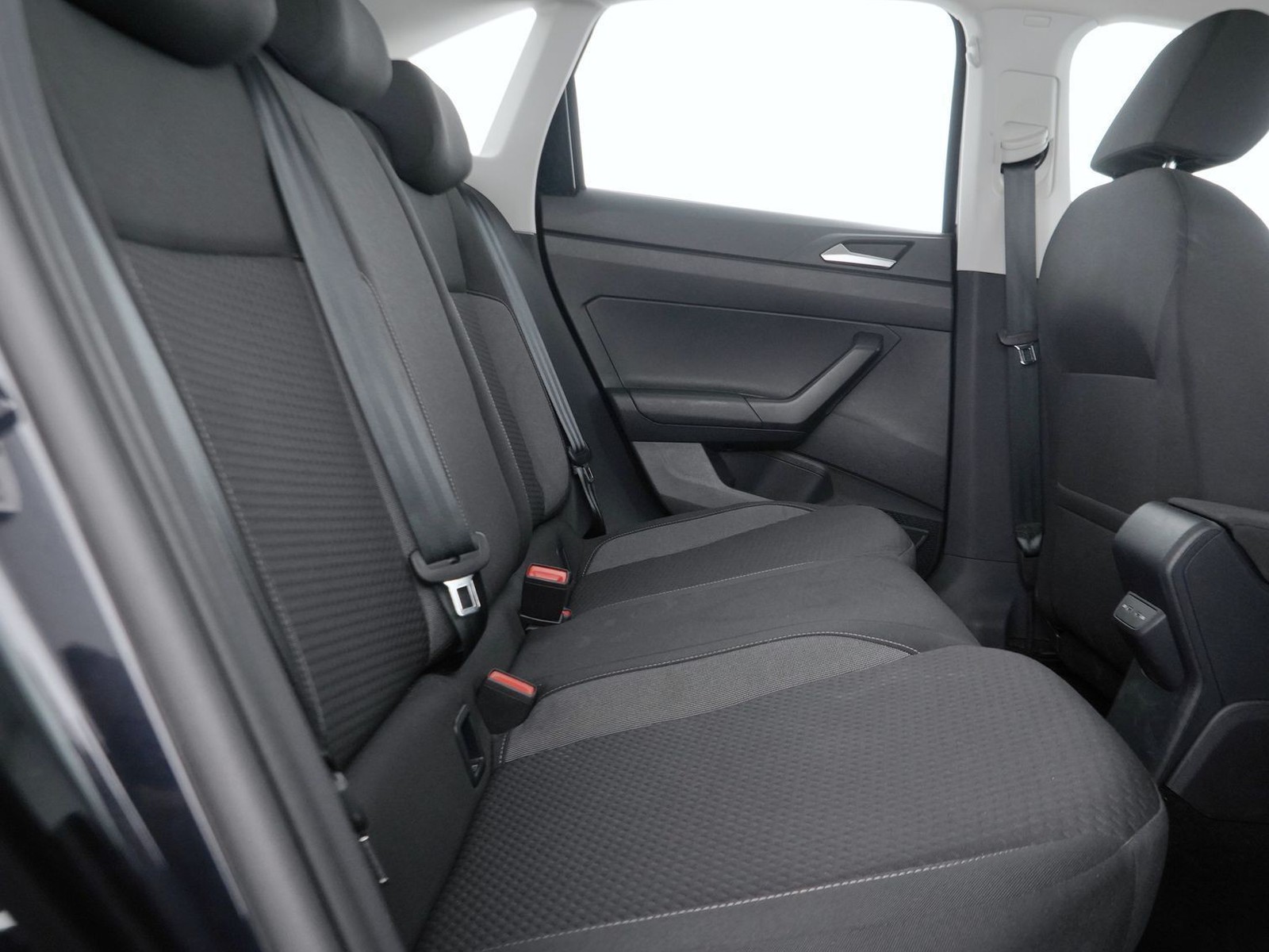 9 - Volkswagen Taigo 1.0 tsi 115cv life