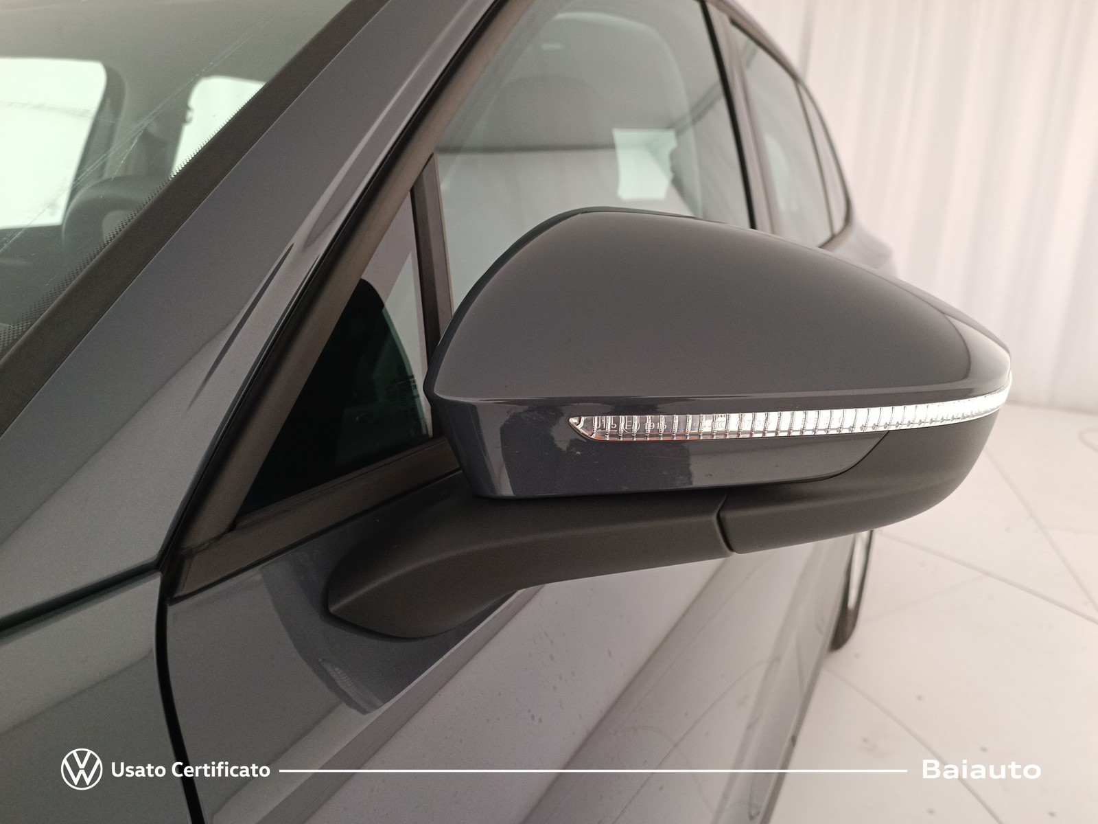 24 - Volkswagen Tiguan 2.0 tdi scr 150cv life dsg