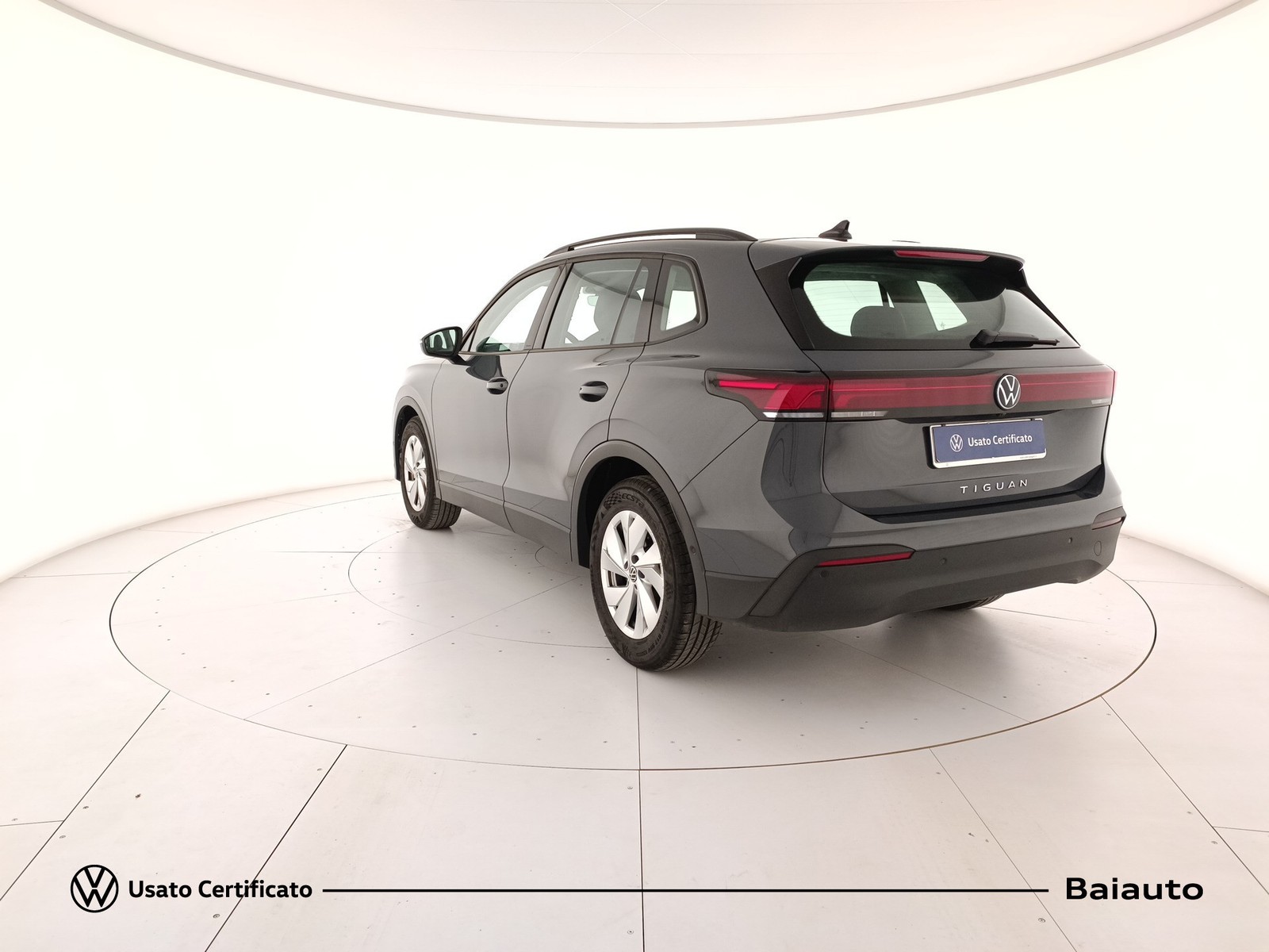 4 - Volkswagen Tiguan 2.0 tdi scr 150cv life dsg