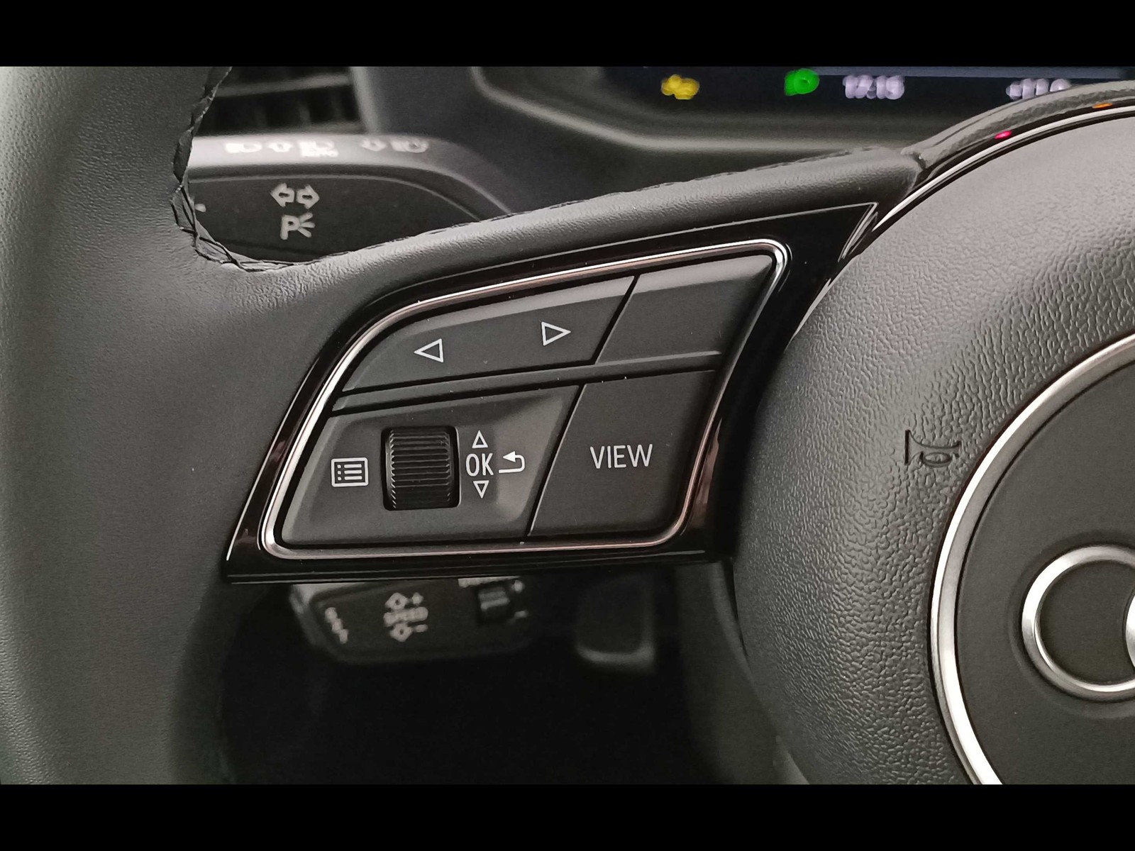 23 - Audi A1 allstreet 30 1.0 tfsi 116cv identity contrast s tronic