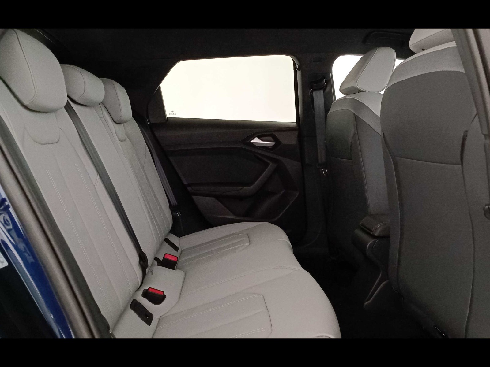 32 - Audi A1 allstreet 30 1.0 tfsi 116cv identity contrast s tronic