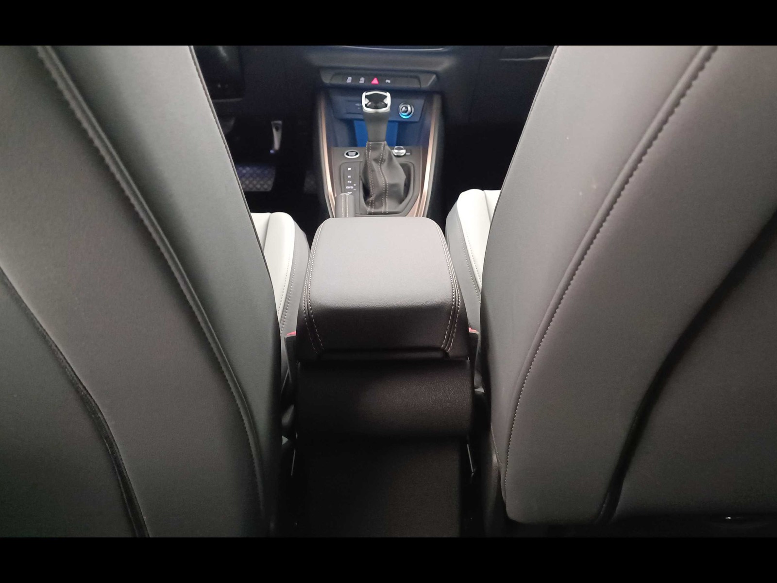 34 - Audi A1 allstreet 30 1.0 tfsi 116cv identity contrast s tronic