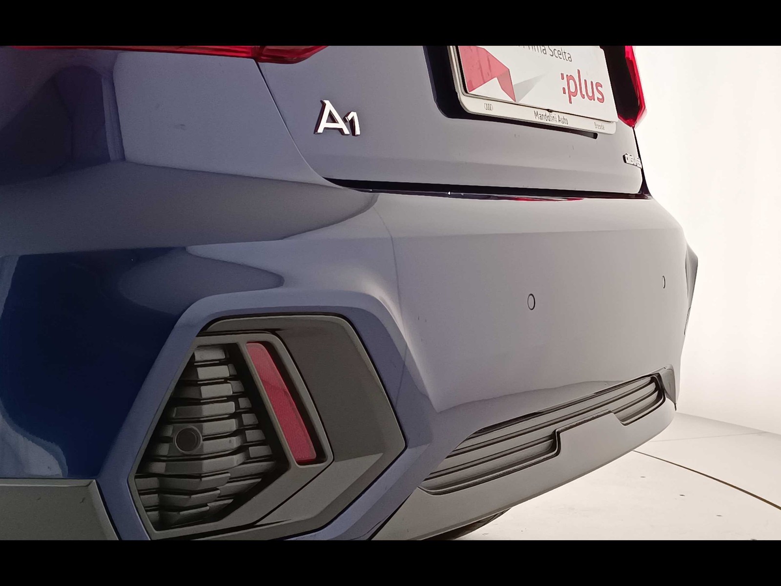 8 - Audi A1 allstreet 30 1.0 tfsi 116cv identity contrast s tronic