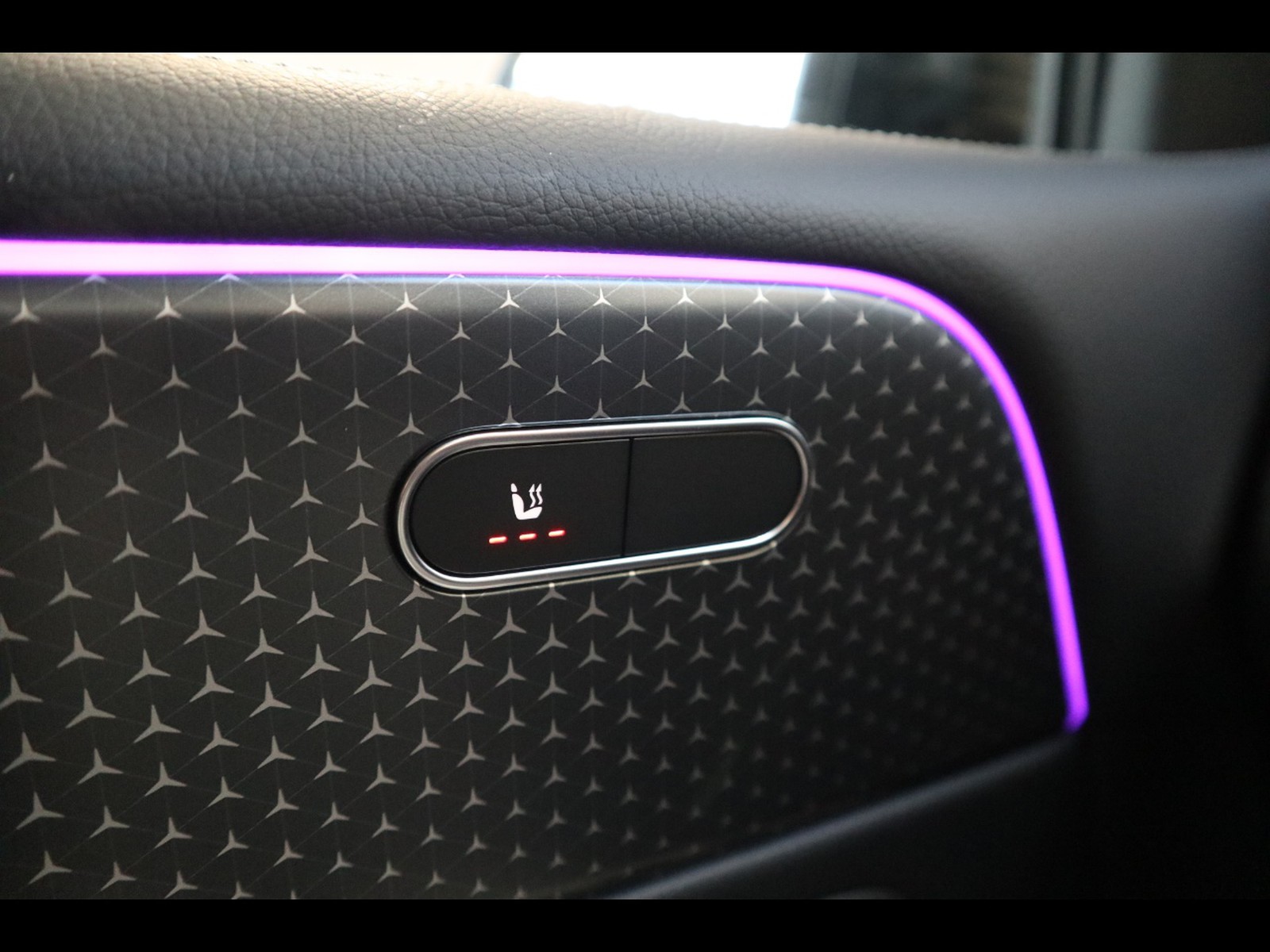 15 - Mercedes GLB 200 d progressive advanced plus 8g-dct