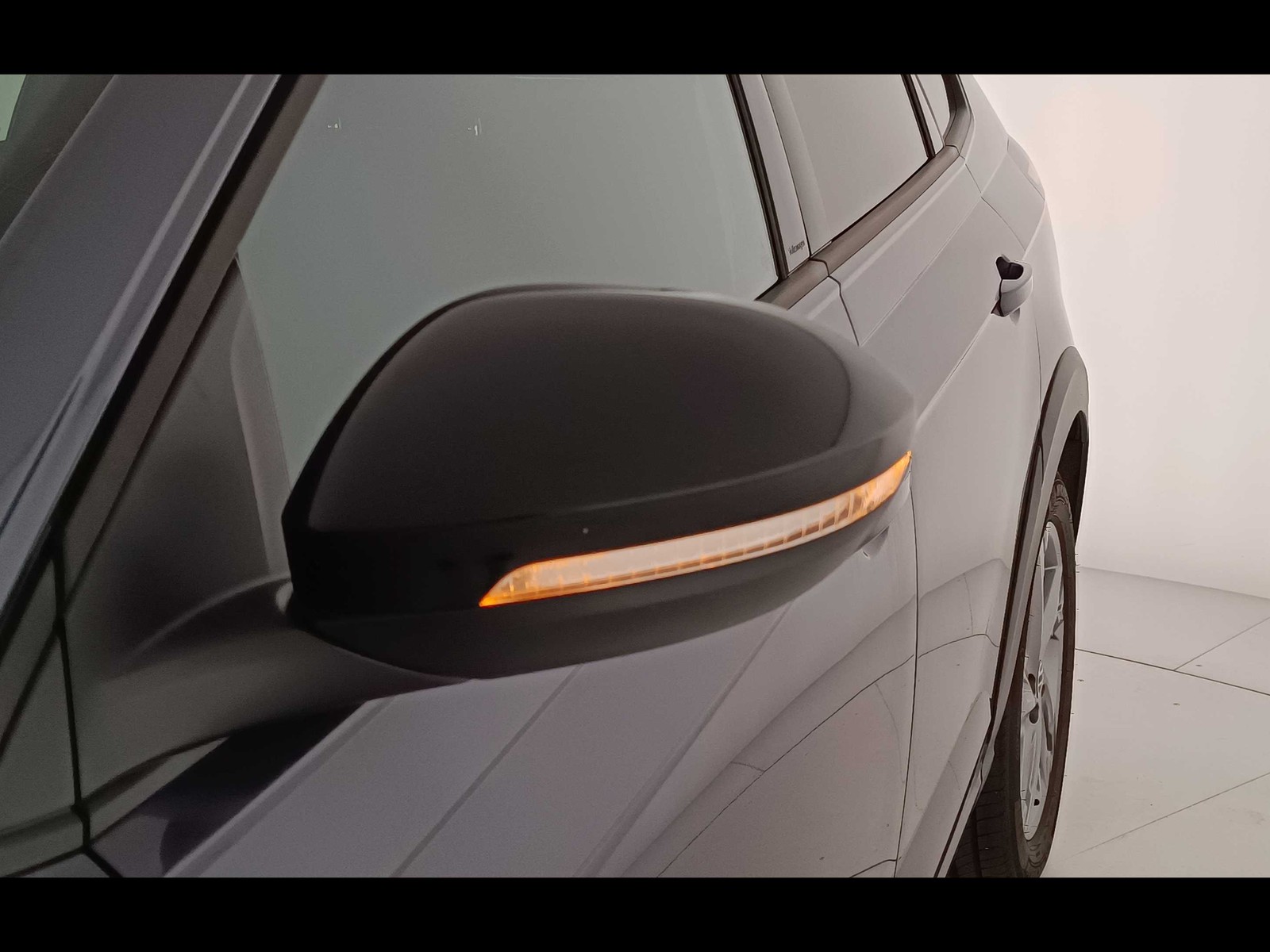 38 - Volkswagen Taigo 1.5 tsi 150cv r-line dsg