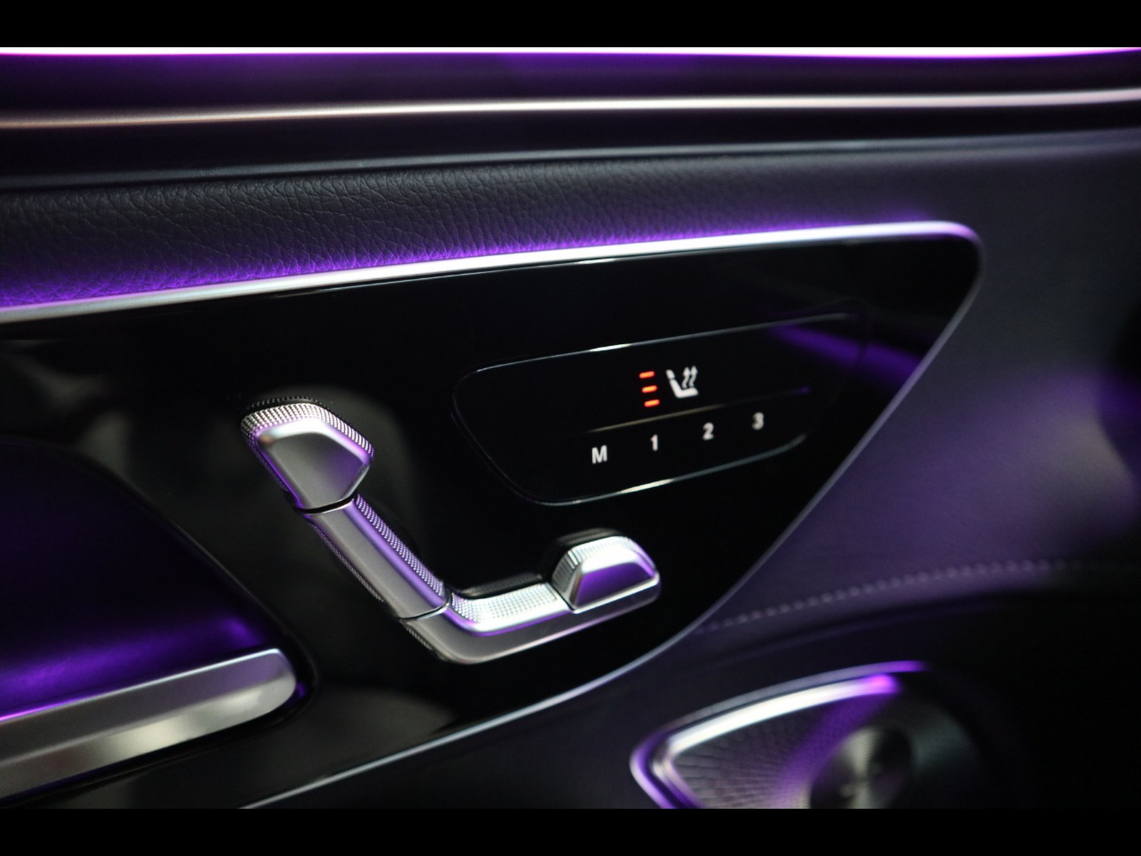 15 - Mercedes EQE 350 premium plus 4matic