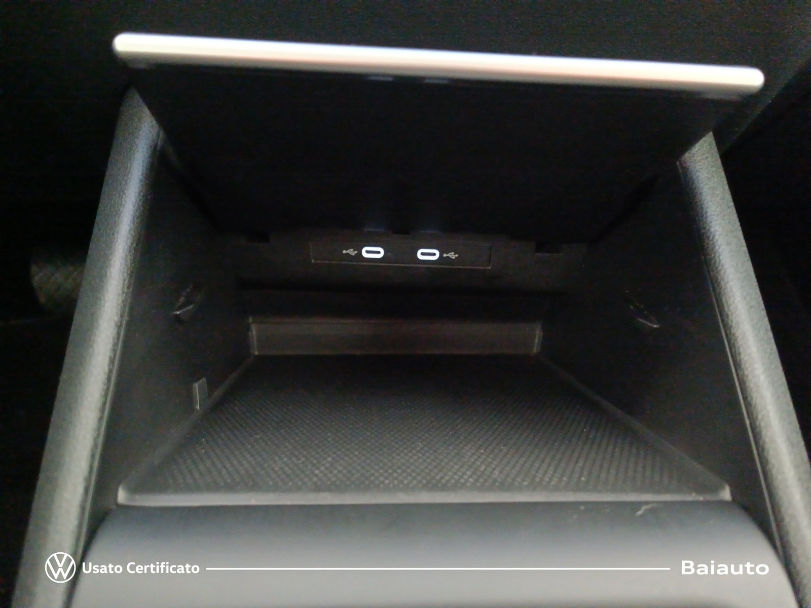 12 - Volkswagen Tiguan 2.0 tdi scr 150cv life dsg