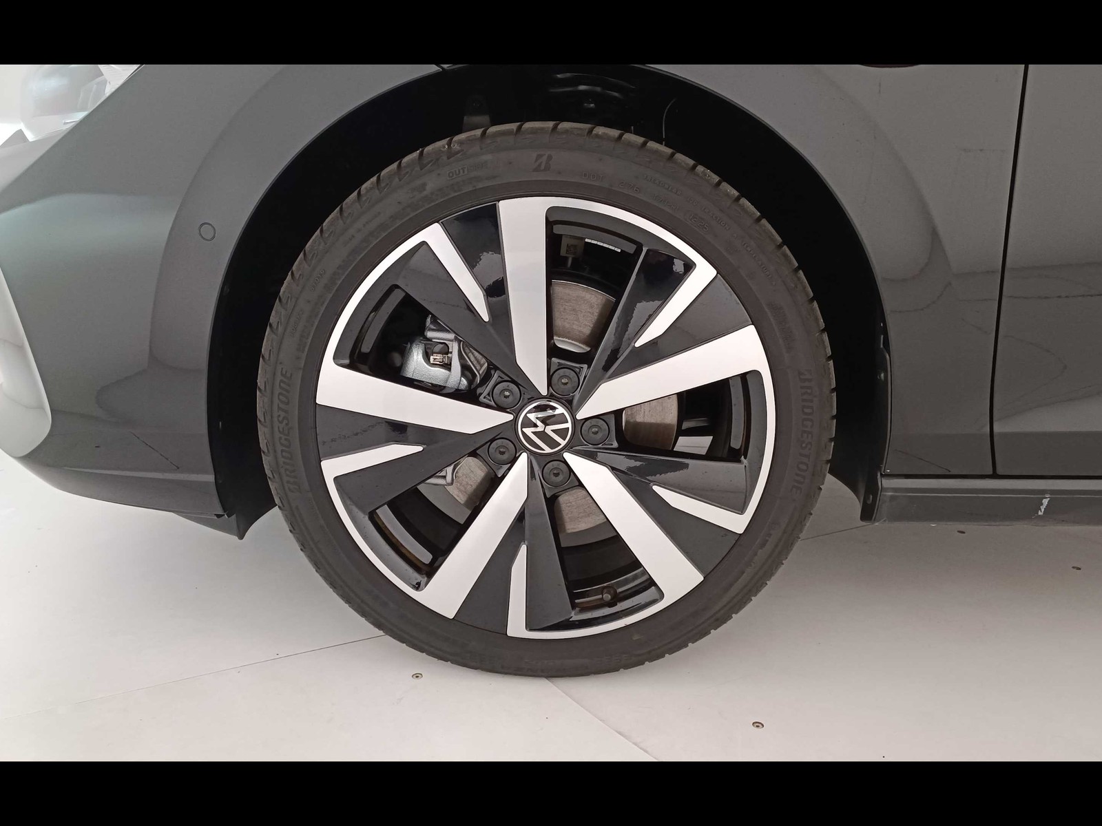 11 - Volkswagen Golf 1.5 tsi ehybrid 204cv edition plus dsg