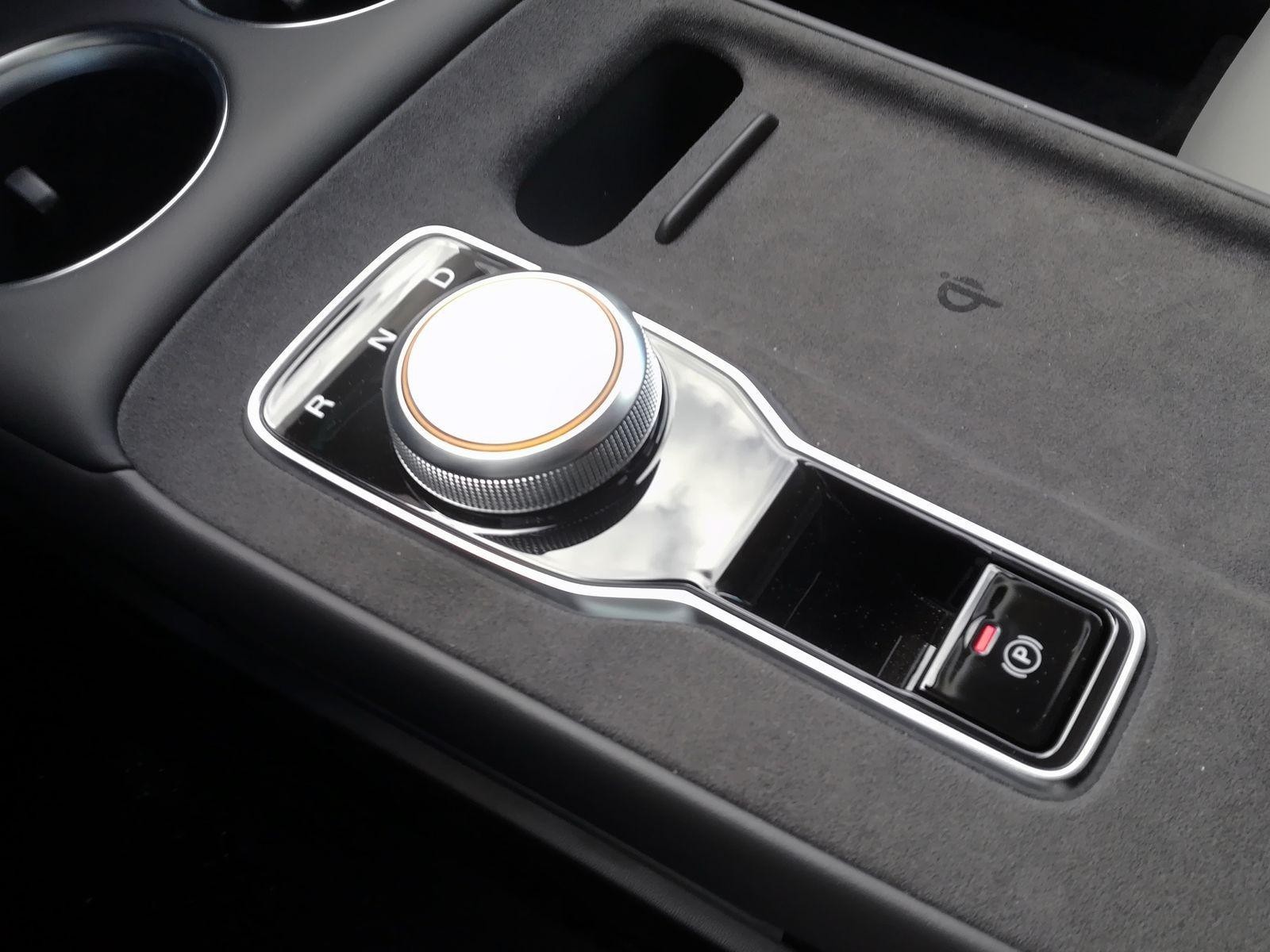 18 - Mg MGS5 EV ev luxury 64