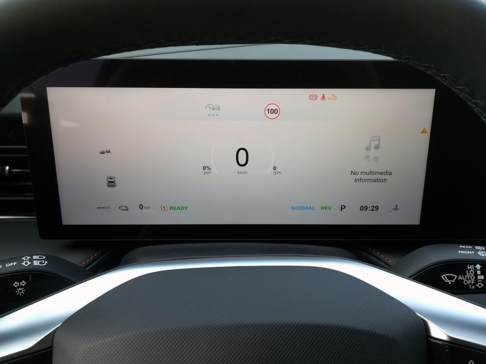 10 - Mg HS 1.5 phev luxury auto