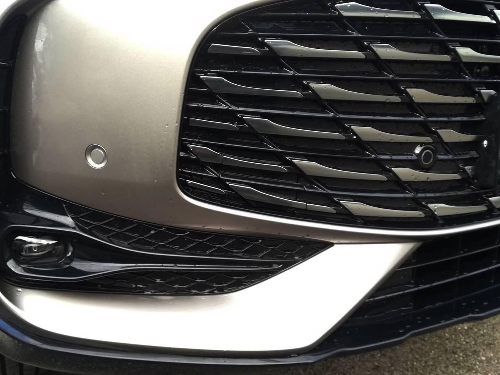 20 - Mg HS 1.5 phev luxury auto