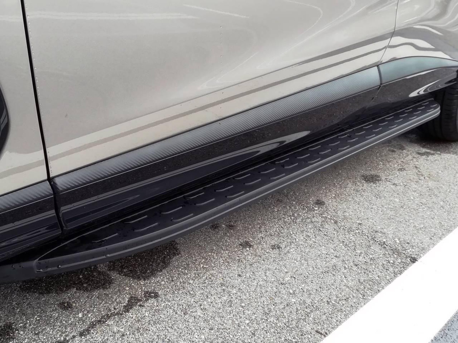 23 - Mg HS 1.5 phev luxury auto