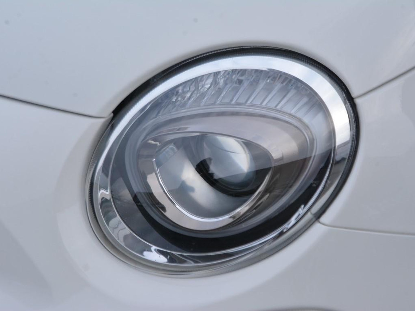 20 - Fiat 500 1.0 firefly hybrid 70cv dolcevita