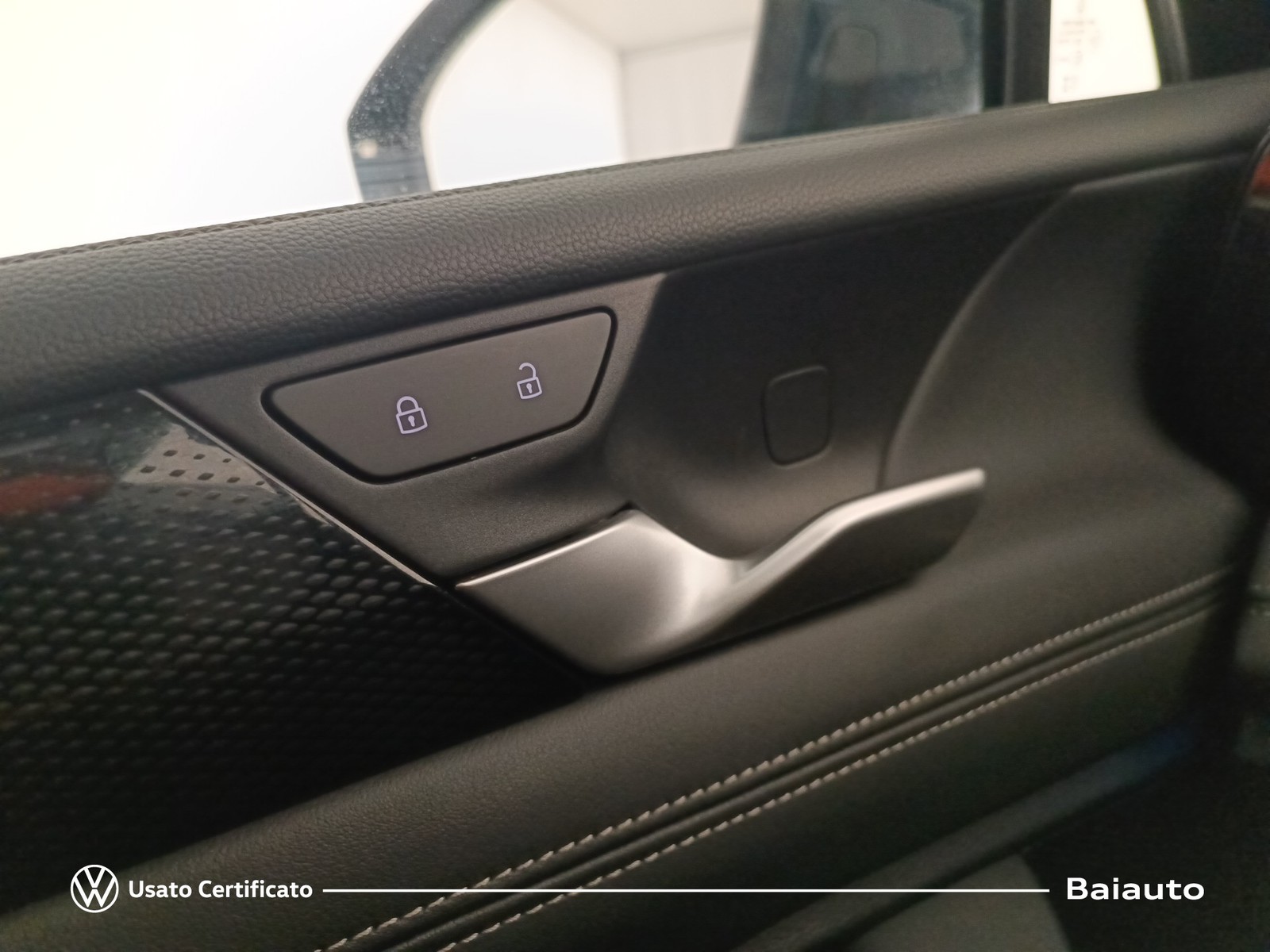 20 - Volkswagen Tiguan 2.0 tdi scr 150cv life dsg