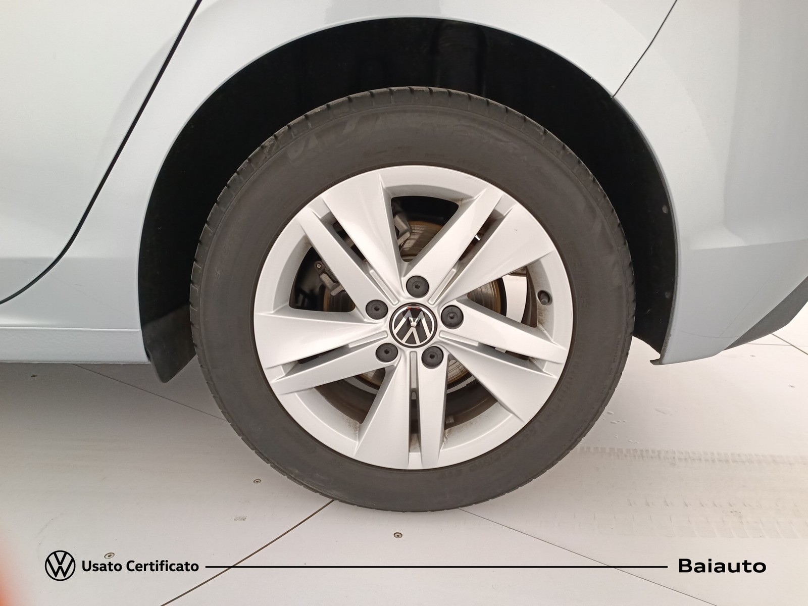 26 - Volkswagen Golf 2.0 tdi scr 115cv life