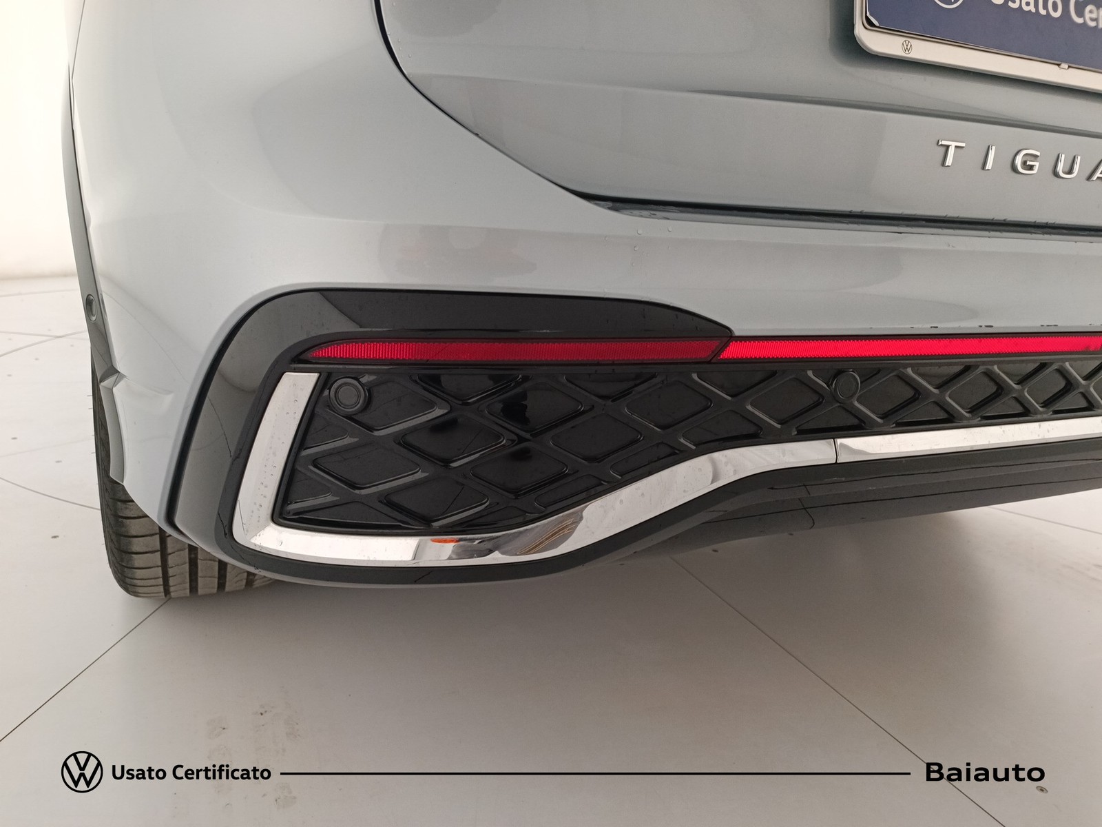 32 - Volkswagen Tiguan 2.0 tdi scr 150cv r-line dsg