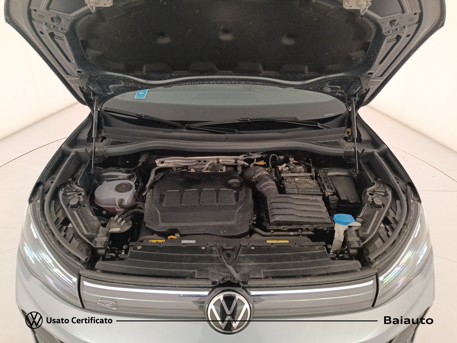 34 - Volkswagen Tiguan 2.0 tdi scr 150cv r-line dsg