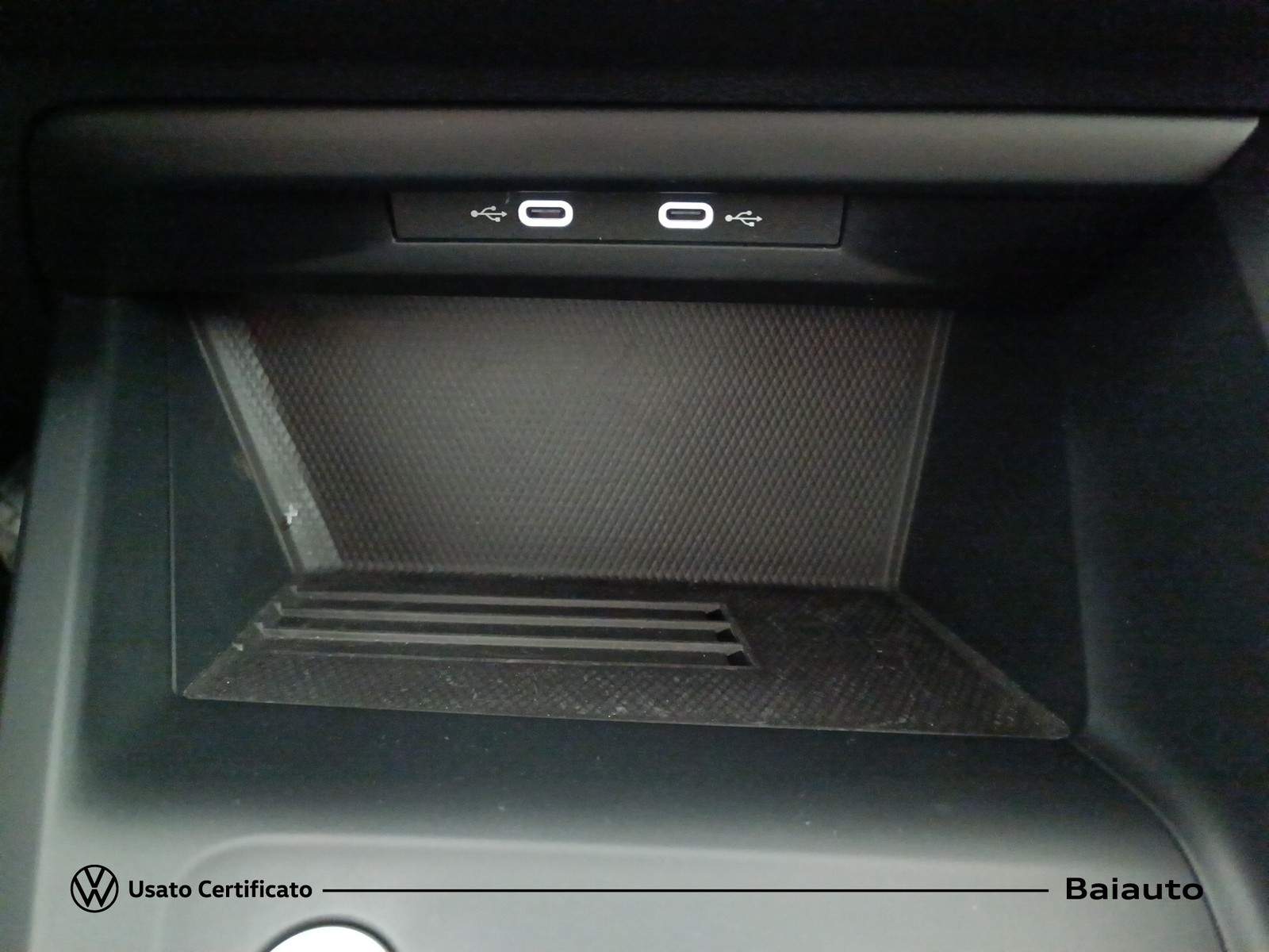 12 - Volkswagen Golf 2.0 tdi scr 115cv life