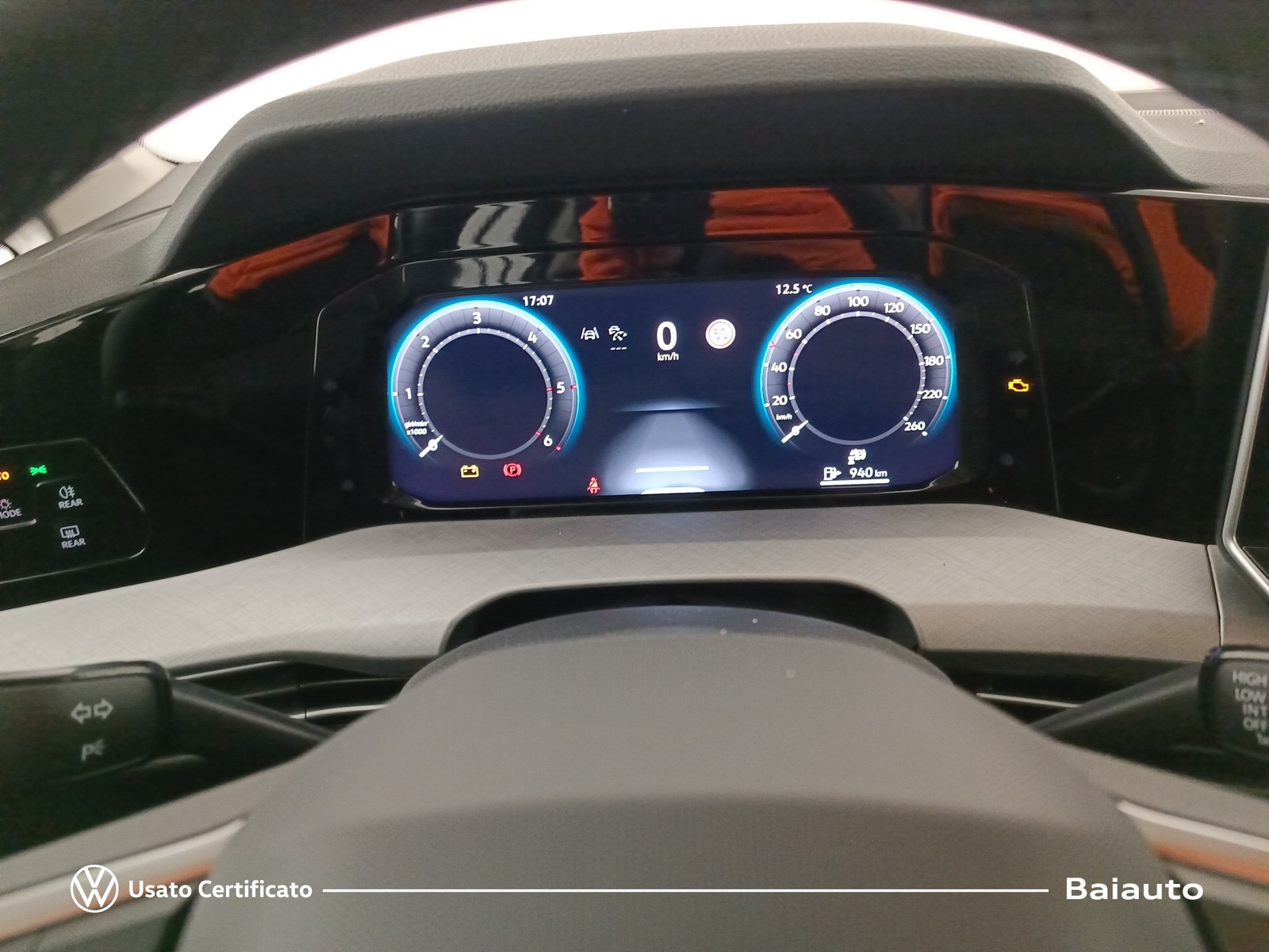 9 - Volkswagen Golf 2.0 tdi scr 115cv life