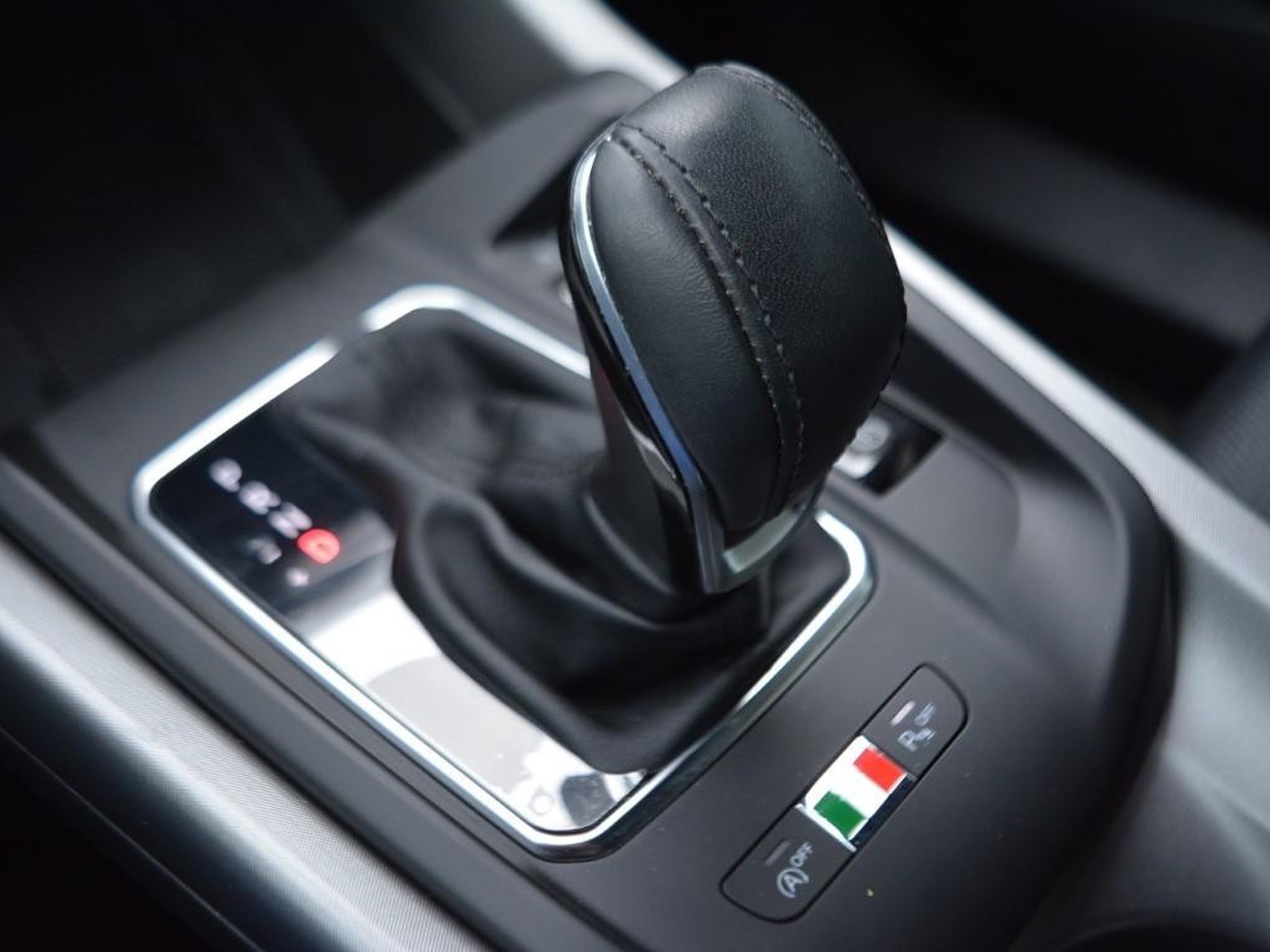 12 - Alfa Romeo Tonale 1.6 130cv ti tct6