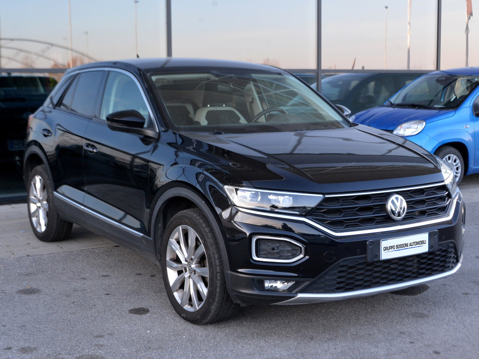 3 - Volkswagen T-Roc 1.6 tdi scr advanced