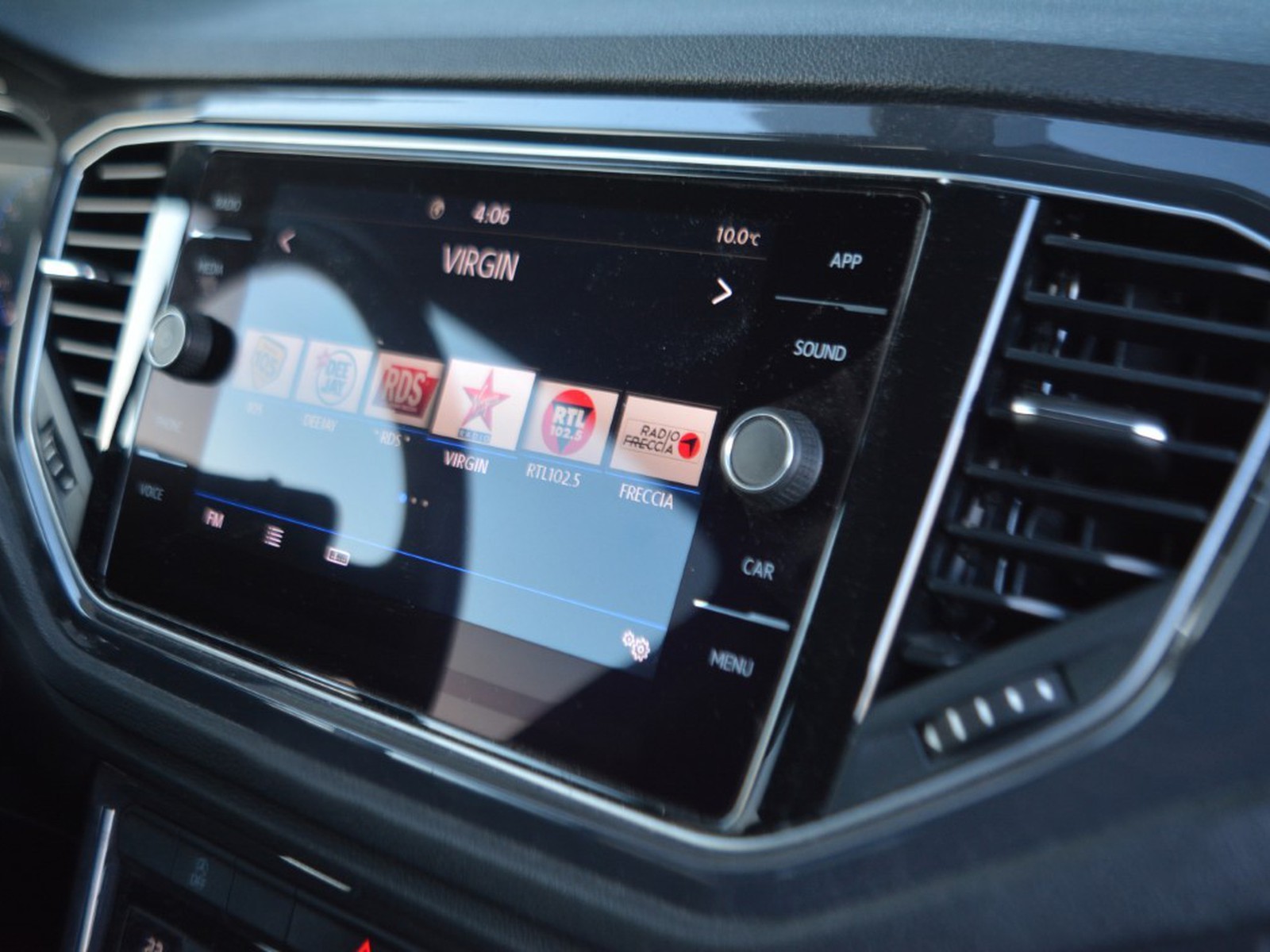 10 - Volkswagen T-Roc 1.6 tdi scr advanced