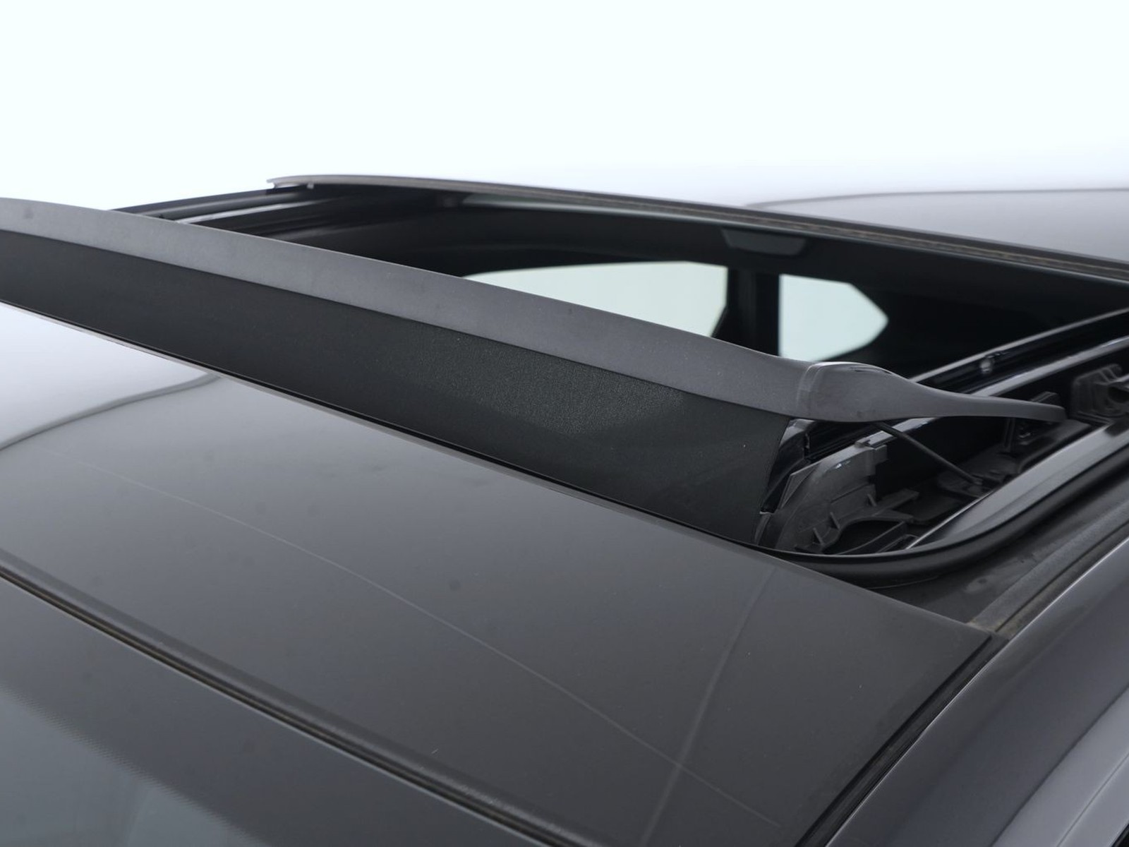 36 - Volkswagen Taigo 1.0 tsi 115cv r-line