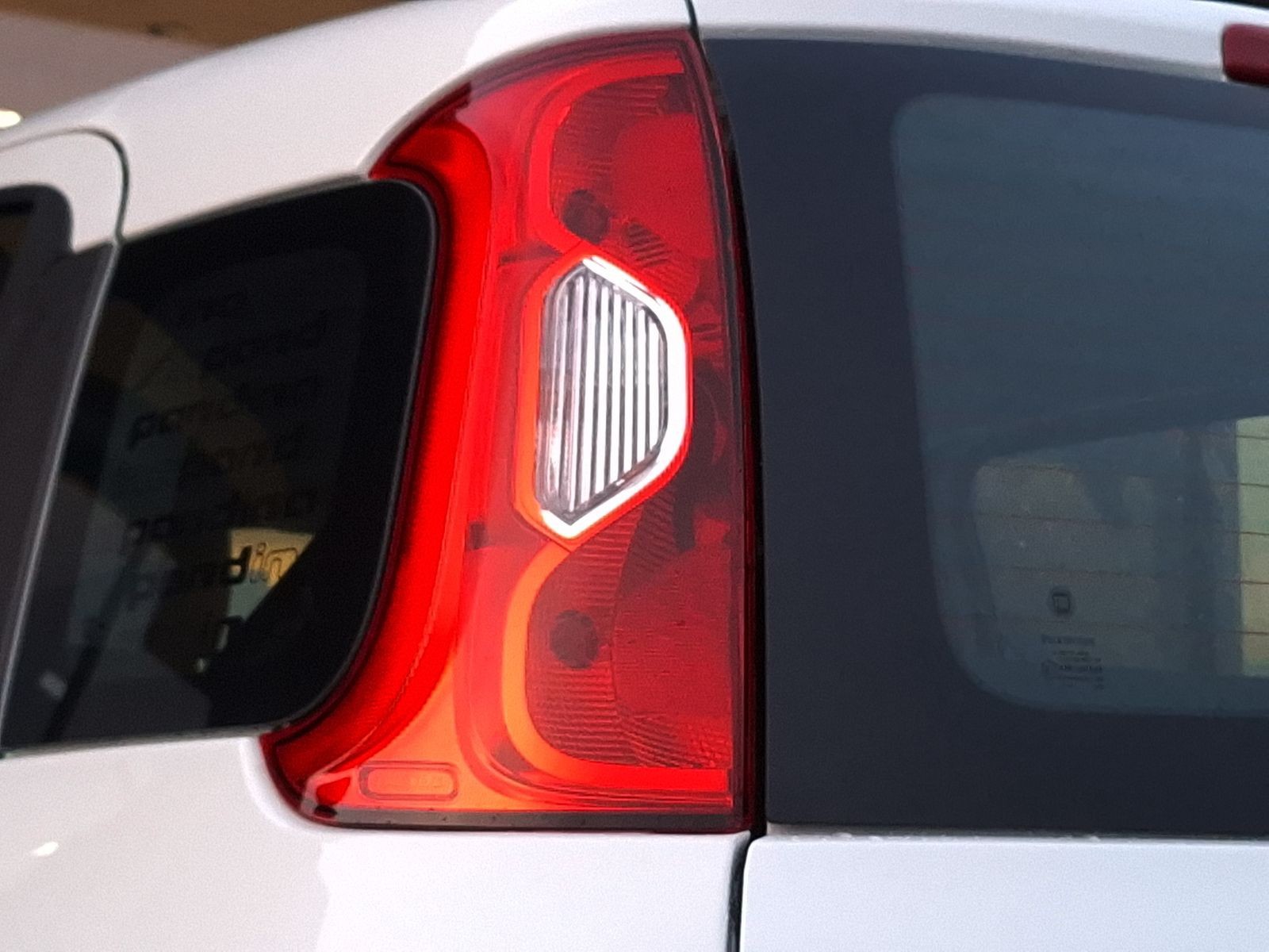 15 - Fiat Pandina 1.0 firefly hybrid 65cv pop s&s