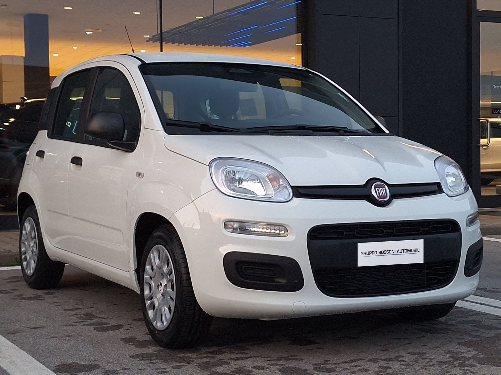 3 - Fiat Pandina 1.0 firefly hybrid 65cv pop s&s