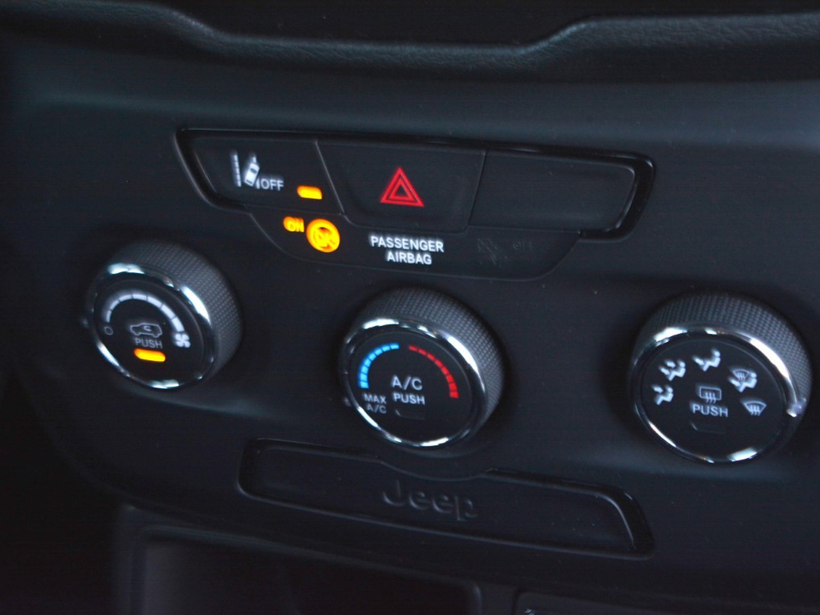 11 - Jeep Renegade 1.6 multijet ii 130cv longitude 2wd