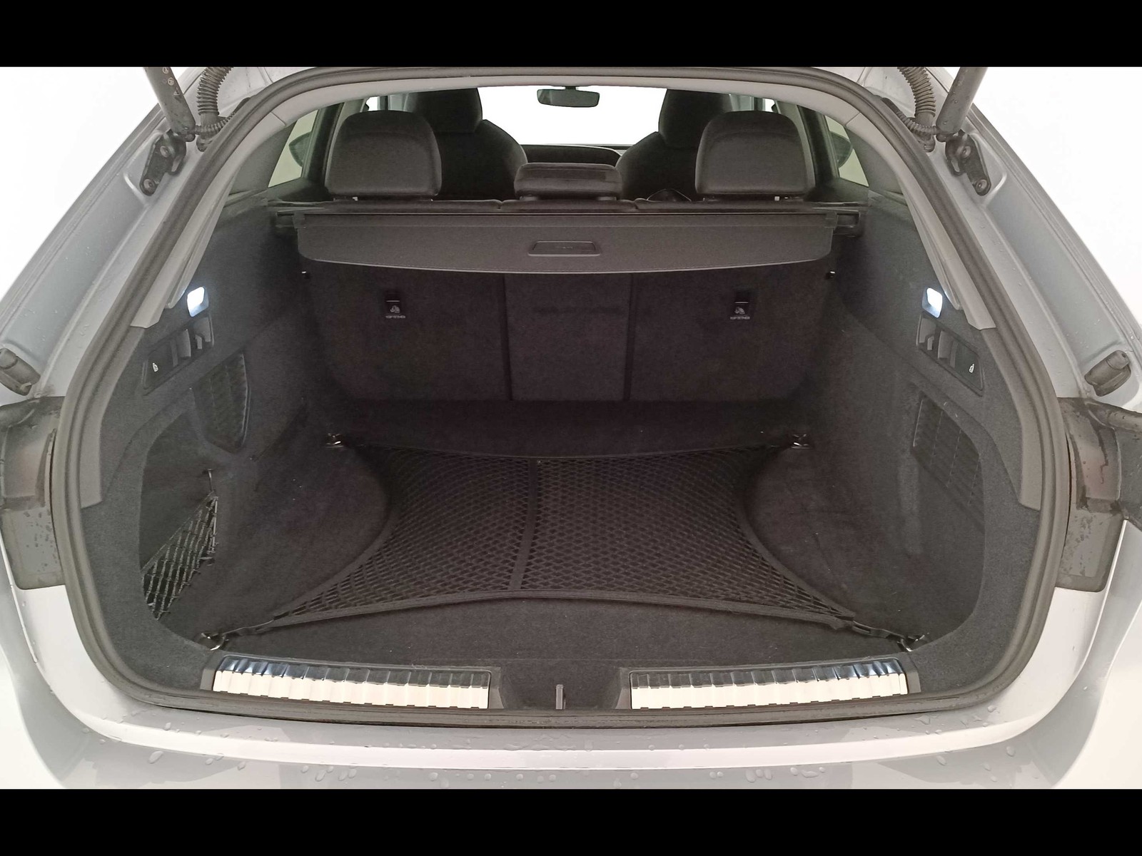 33 - Audi A5 avant 2.0 tdi mhev+ 204cv business advanced